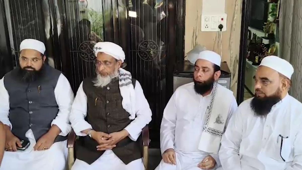 मस्जिद मामले की जानकारी लेने सहारनपुर पहुंचा प्रतिनिधिमंडल. (Photo: Screengrab)