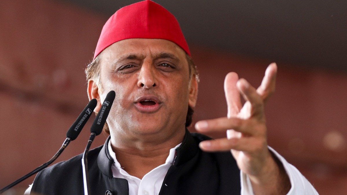 बुलंदशहर हेलीपैड का वीडियो शेयर कर अखिलेश ने उठाए सवाल. (Photo: PTI/File)