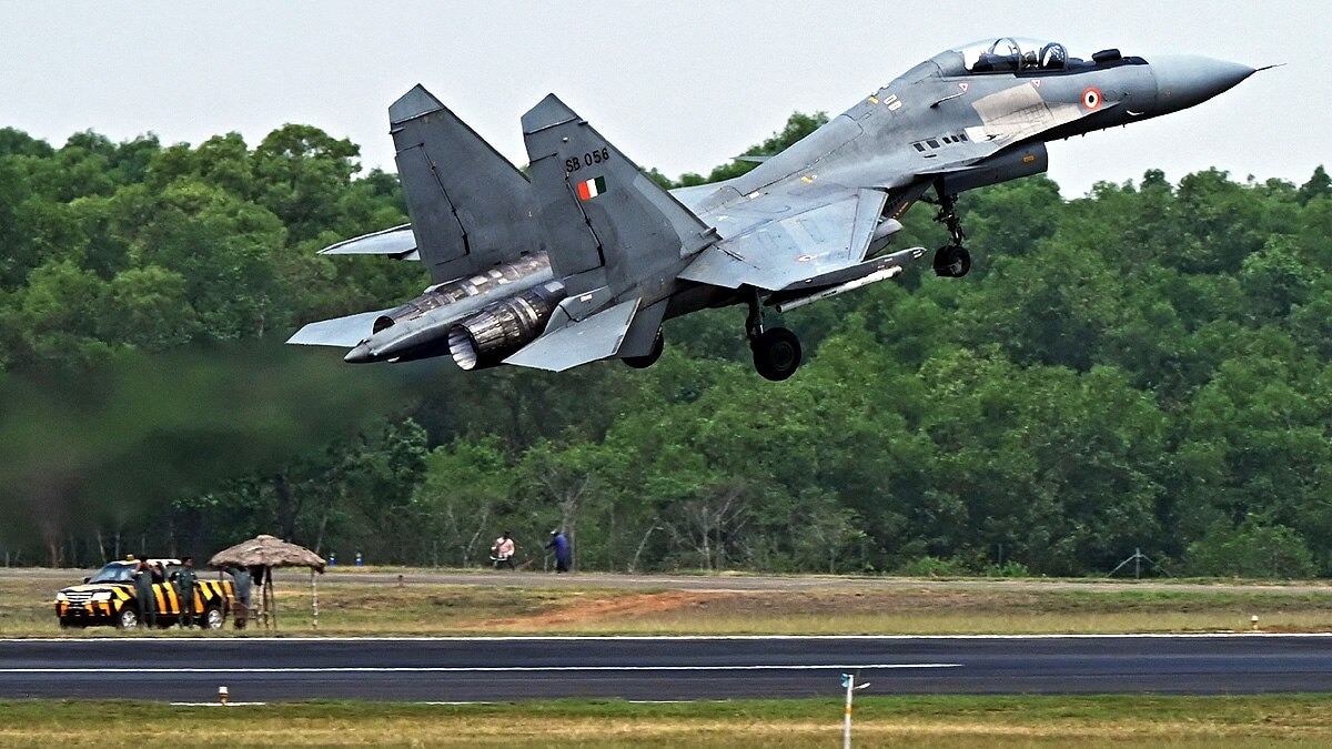 सुखोई-30 MKI भारतीय वायुसेना का मुख्य लड़ाकू विमान है और इसके 260 से ज्यादा विमान सेवा में हैं. (Photo- ITG)
