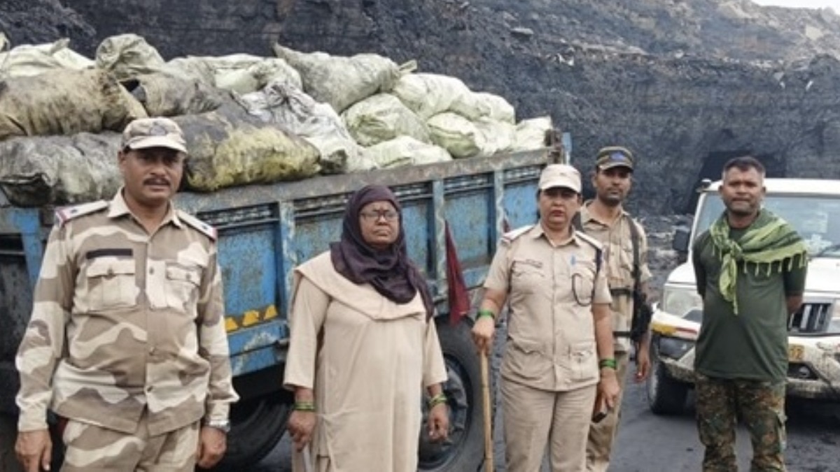 बंगाल-झारखंड में अवैध खनन पर CISF की ओर से बड़ी कार्रवाई की गई है (Photo: ITG)