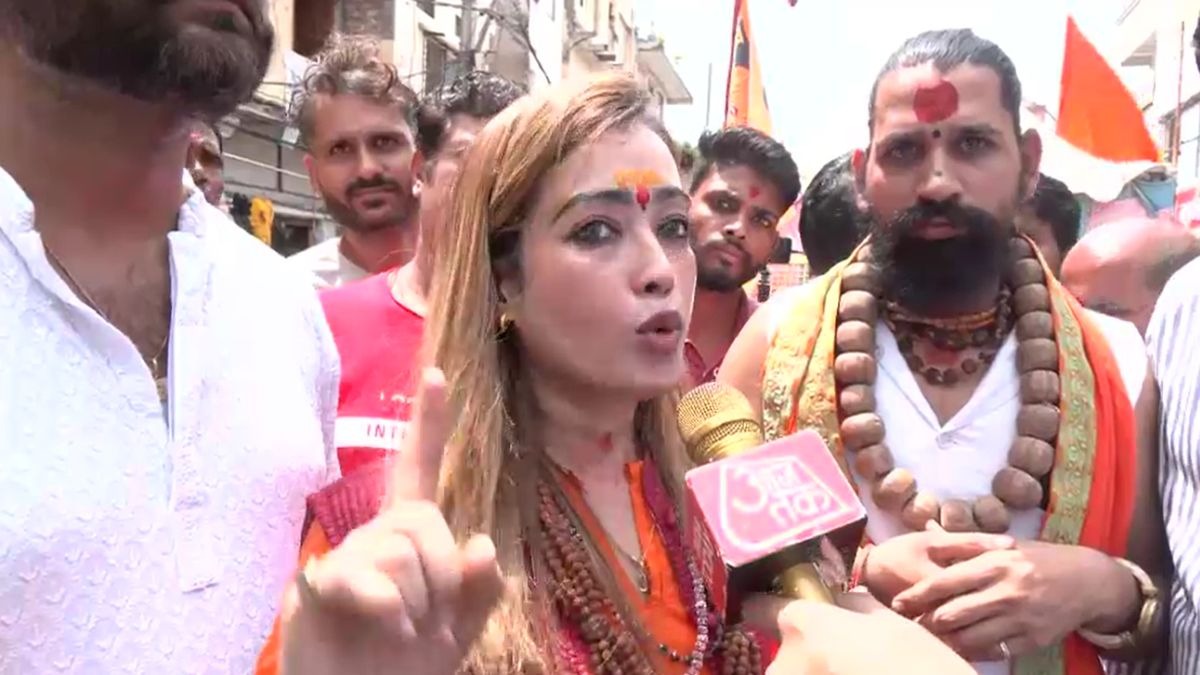 ⁠हर्षा ने कहा- हिंदू समाज ने इतने सारे मंदिर चौड़ीकरण और विकास के लिए दे दिए. (Photo: Screengrab)