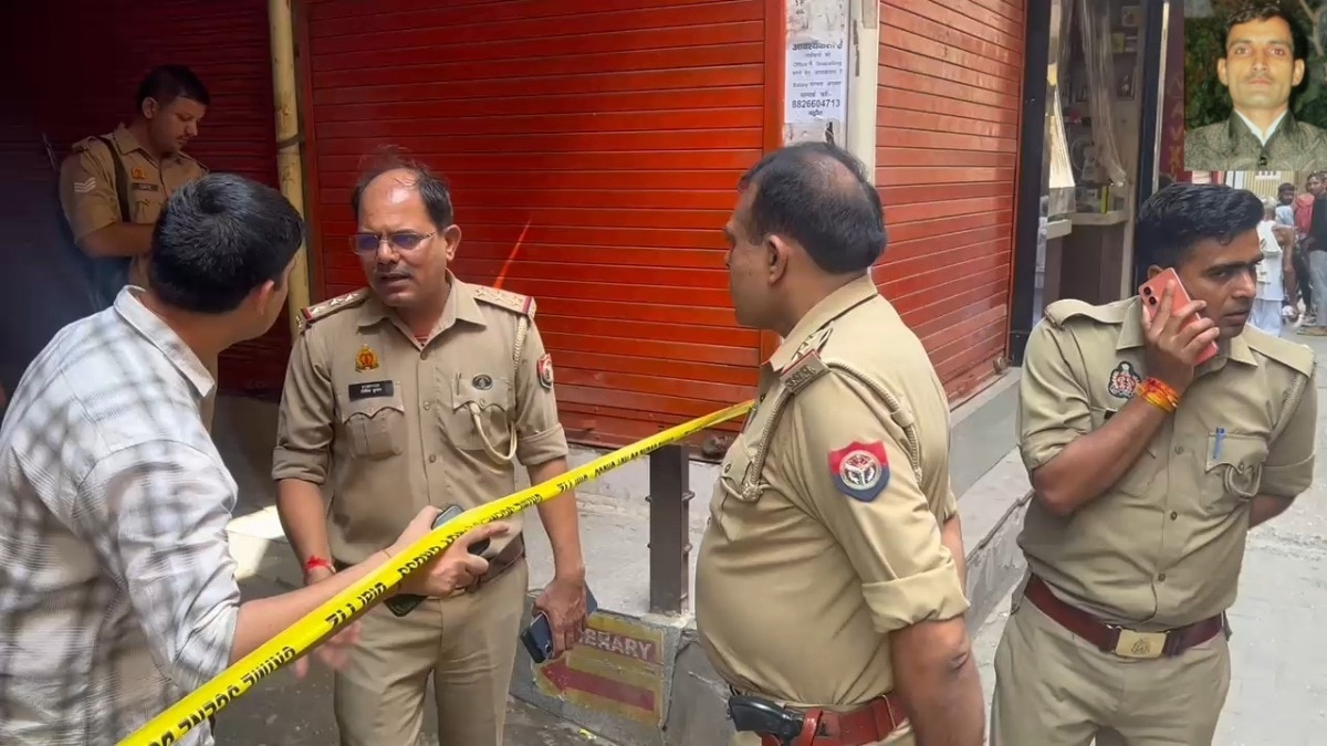 बागपत हत्याकांड के बाद जांच पड़ताल करती पुलिस (Photo- ITG)