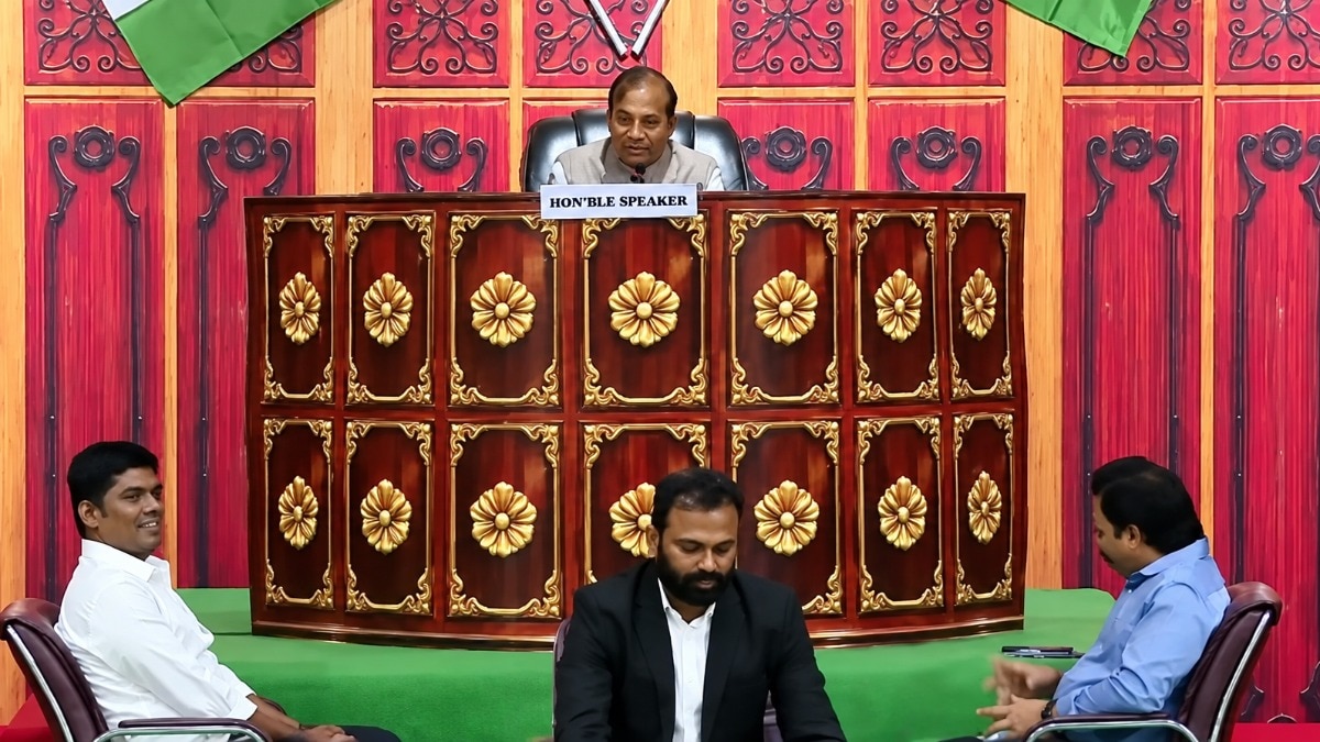 तेलंगाना में BRS के विधायकों ने मॉक असेम्बली बनाकर प्रदेश सरकार पर साधा निशाना