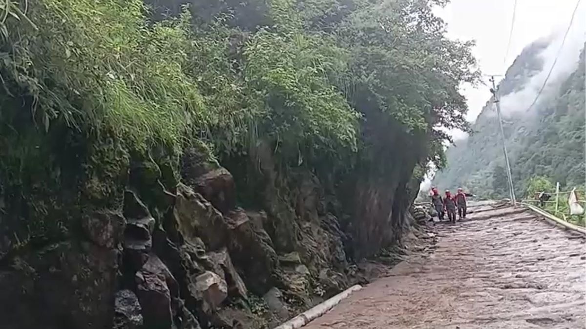 घटना के बाद रोक दी गई केदारनाथ यात्रा. (Photo: Screengrab)