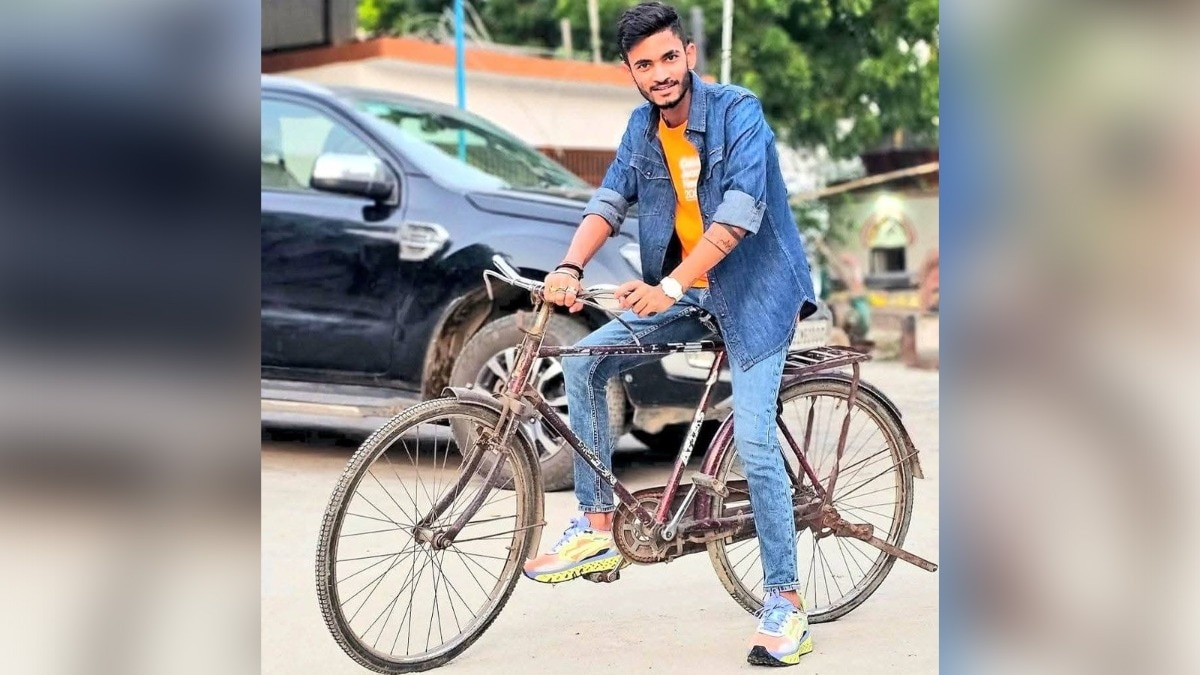 दुबई में रह रहे उन्नाव में यूट्यूबर अनुराग ने अपनी बर्थडे पार्टी दी (Photo: ITG)