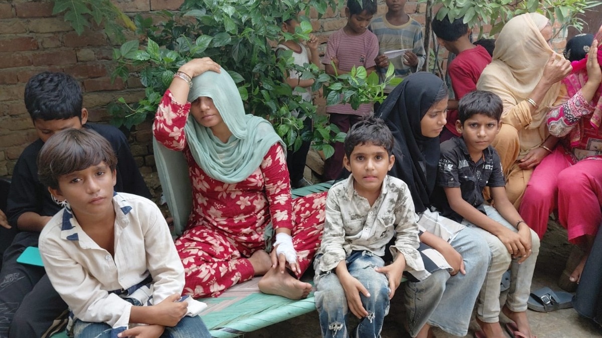 Family in shock after the robbery (Photo: ITG)