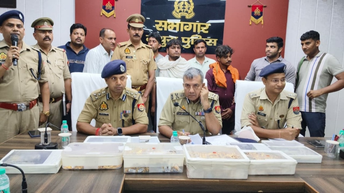 मथुरा ज्वेलरी शॉप में लूट का मामला (Photo: ITG)