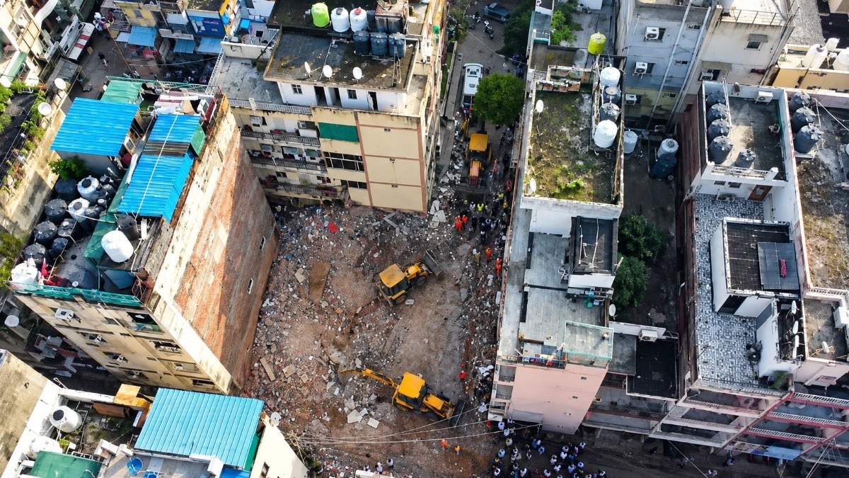 सत्य निकेतन हादसे के बाद MCD का सख्त एक्शन (File Photo)