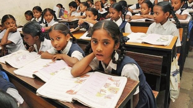 CBSE Three-Language Controversy: 6वीं के बच्चों पर तीसरी भाषा का दबाव? सुप्रीम कोर्ट में एएसजी ने दी यह दलील (Photo: PTI)