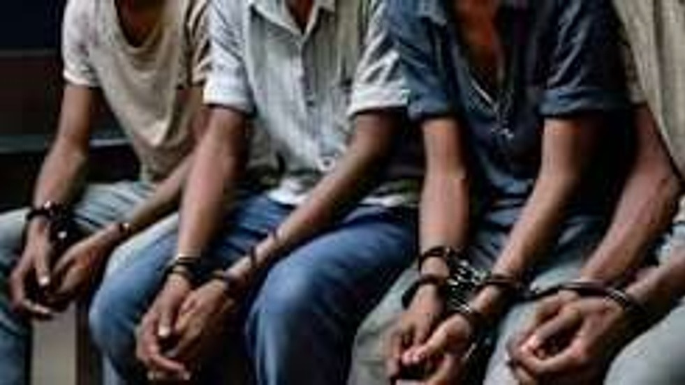 bangladeshi suspects purulia women clothing disguise hotel custody 