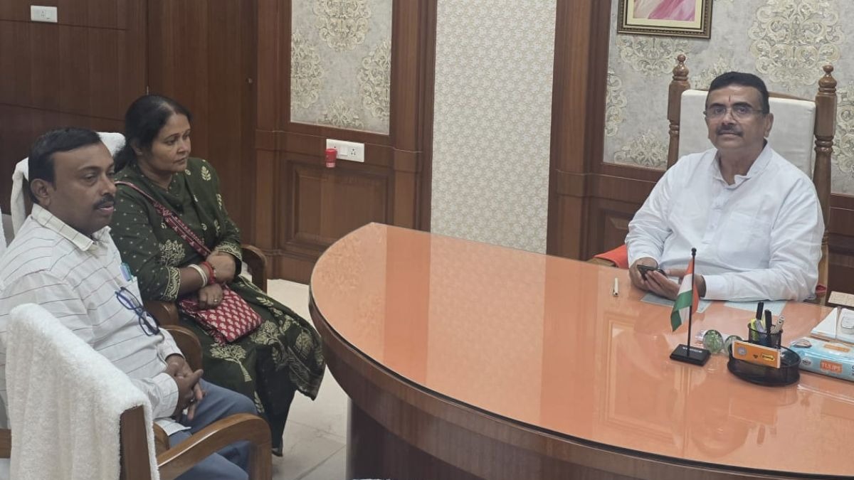 tmc candidate sanhita pradhan de meets cm suvendhu