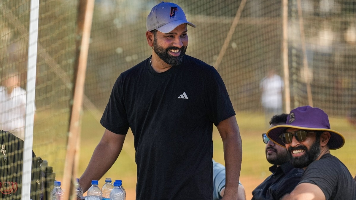 रोहित शर्मा से टीवी शो में अभ‍िषेक शर्मा ने लिए मजे (Photo: PTI)