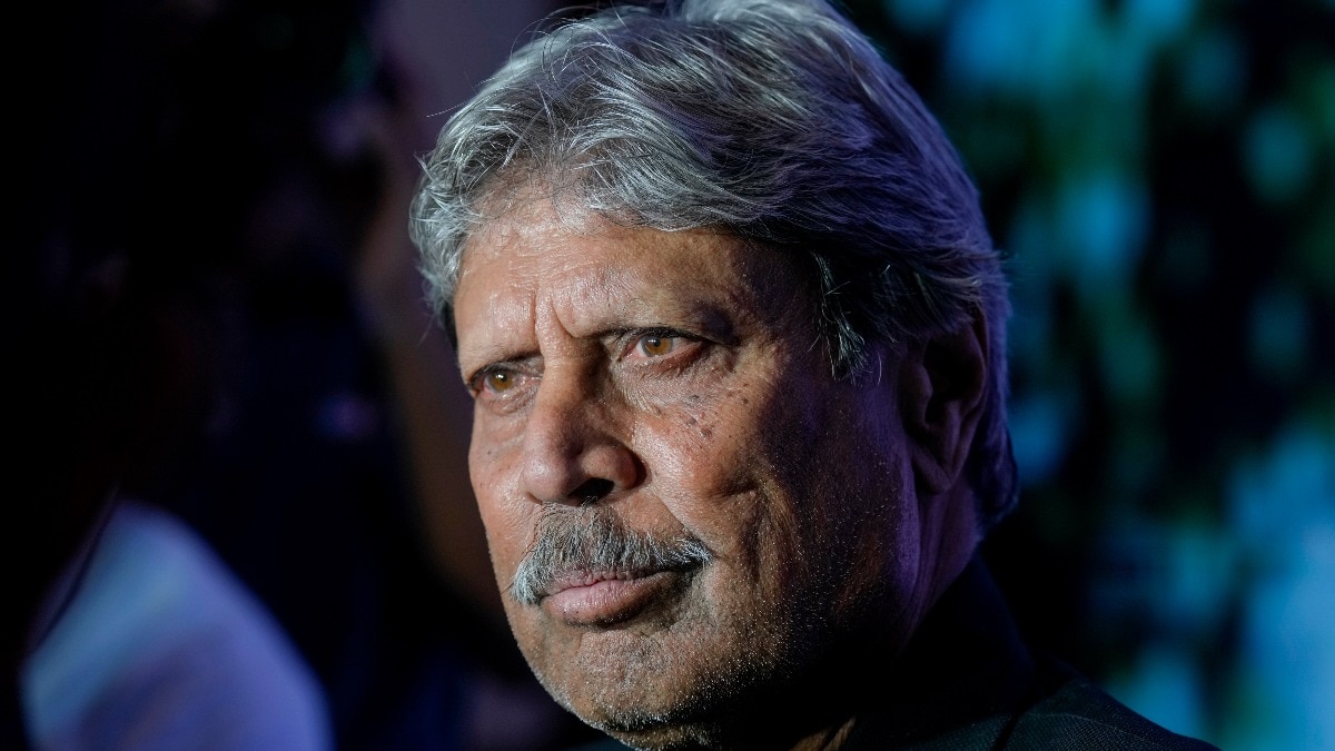 हैंडशेक व‍िवाद और इमरान खान को लेकर कप‍िल देव ने बड़ा बयान दिया है (Photo: PTI)