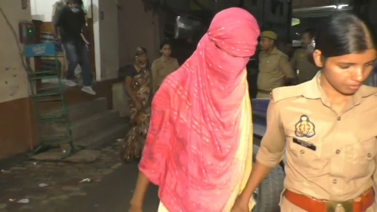 स्पेशल सर्विस के कोड से चल रहा था खेल. (Photo: ITG)