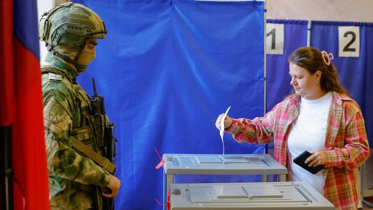Russia Votes In Ukraine City