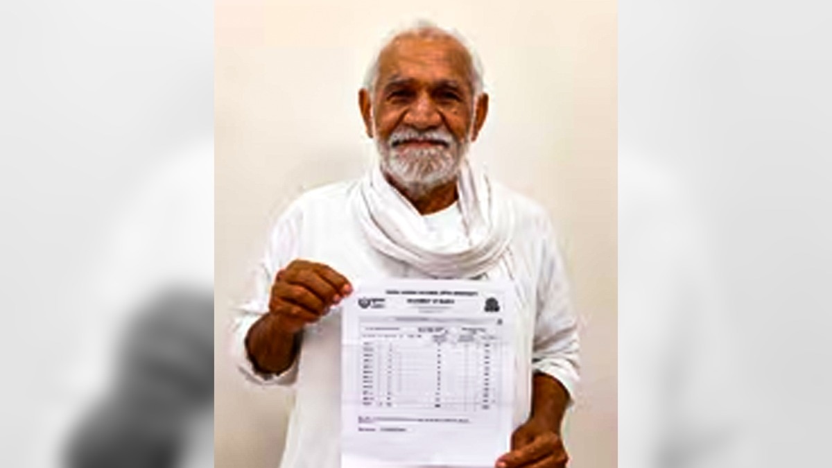 लाल चंद गोदरा, जिन्होंने 85 की उम्र में किया MA. (Photo: ITG)