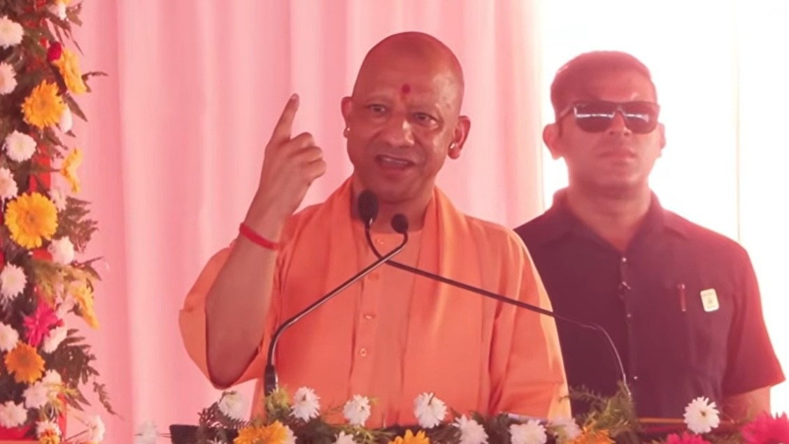 'बाबर के अनुयायियों को जवाब बजरंगी के भक्त ही दे सकते हैं' मेरठ में गरजे CM योगी