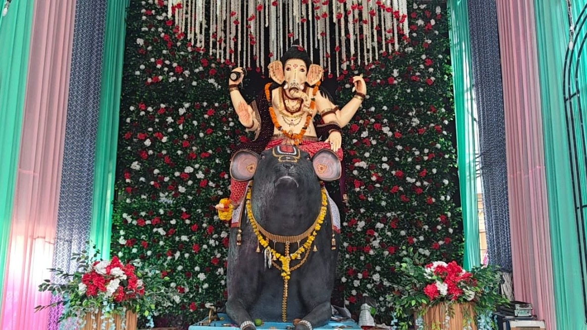 9 फीट की सवारी पर विराजे 7 फीट के गणपति देवा(photo itg)
