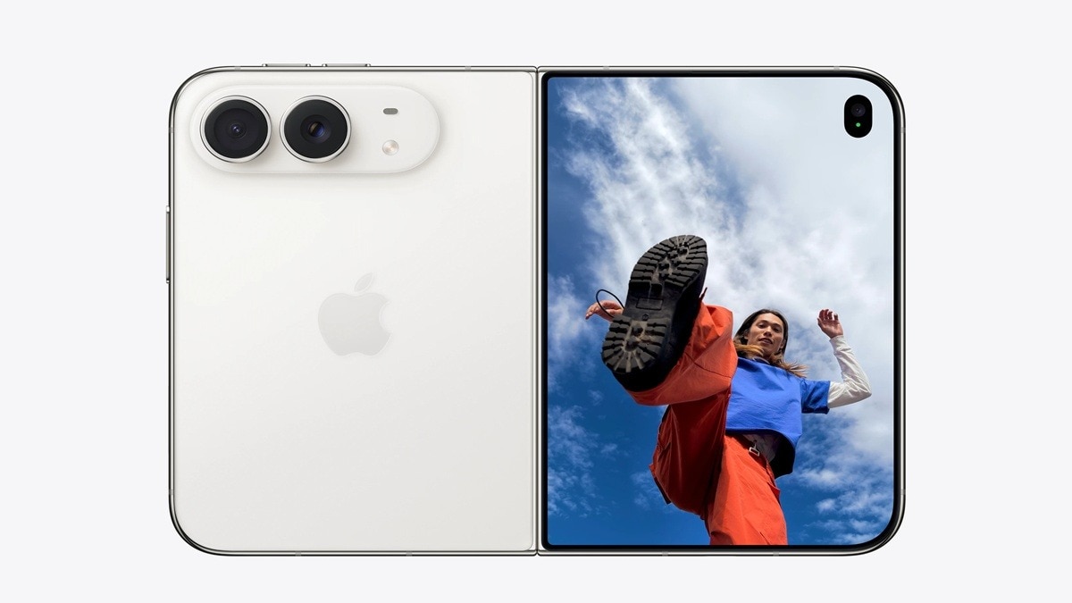 Apple के पहले फोल्ड फोन की आज पहली सेल, मिल रहे बंपर ऑफर, कई हजार होंगे सेव