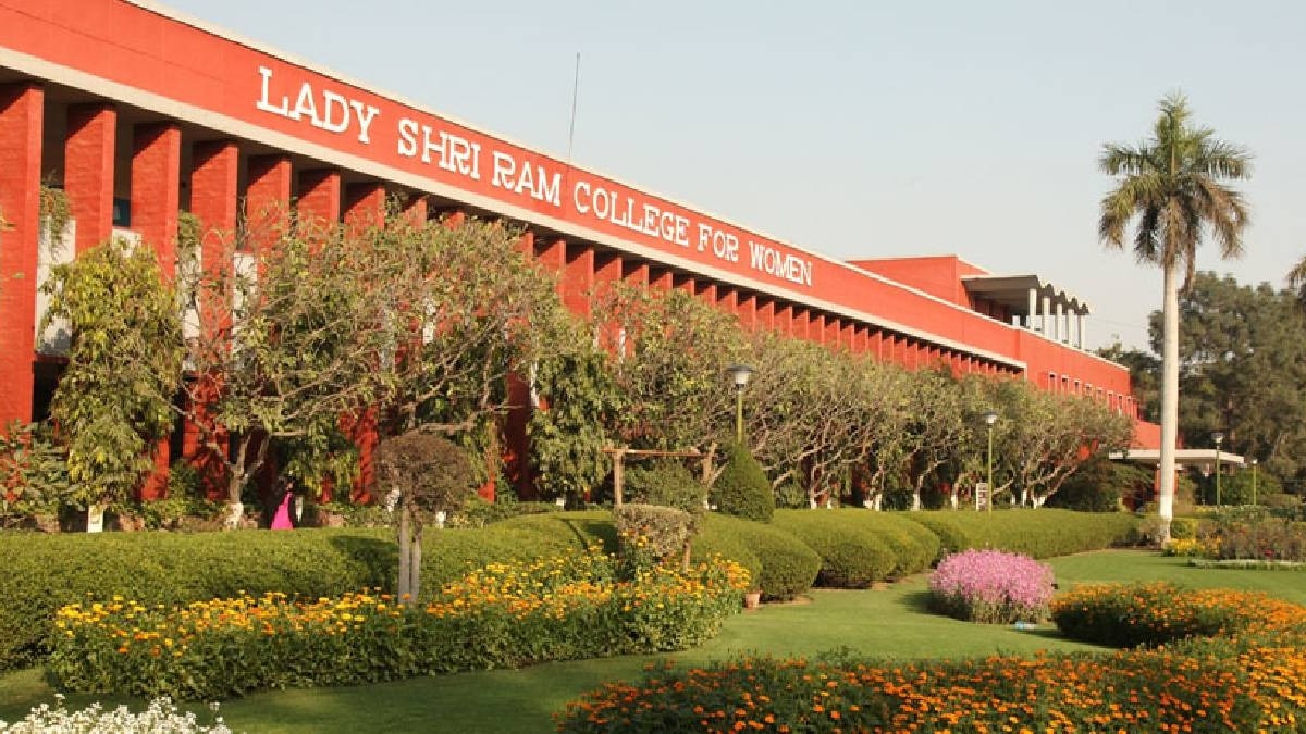  दुष्कर्म की घटना के बाद ऑनलाइन हुई क्लासेज