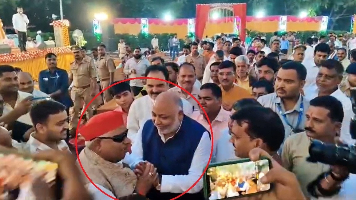 अयोध्या में एक निजी कार्यक्रम में हुई थी दोनों की मुलाकात (Photo- Screengrab)