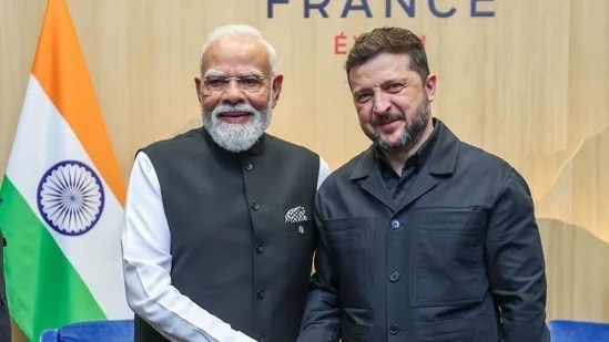 यूक्रेन के राष्ट्रपति जेलेंस्की ने भारत से रूस का तेल न खरीदने की अपील की है. (File Photo: X)