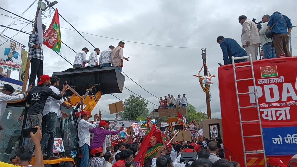 अखिलेश यादव के रायबरेली दौरे से गरमाई सियासत (Photo: ITG/Gaurav Gupta)
