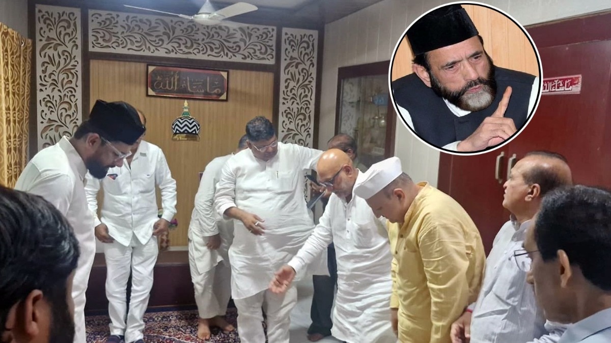 मौलाना तौकीर रजा के परिवार से मिलते अजय राय (Photo-X)