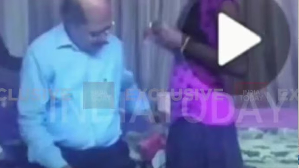 शांति और महेंद्र  POCSO कोर्ट में पेश हुए. (Photo: ITG)  