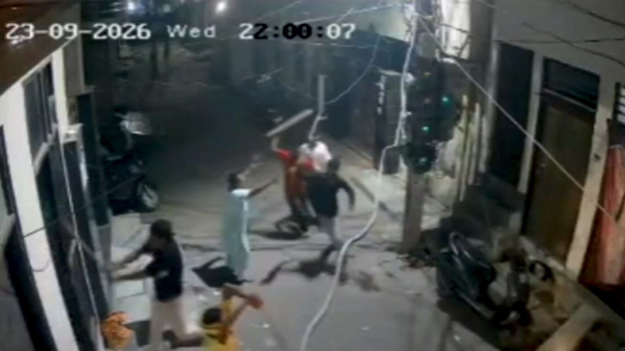 5 आरोपी गिरफ्तार.(Photo: Screengrab)