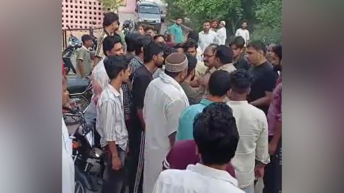 युवक की 14 साल पहले हुई थी शादी. (Photo: Screengrab)