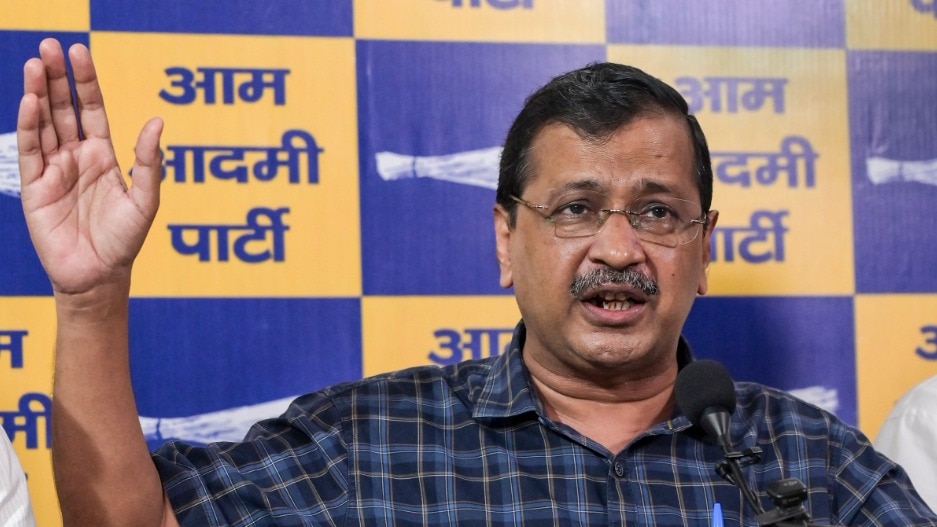 केजरीवाल से मिले CPI(M) महासचिव एमए बेबी, चुनाव आयोग के खिलाफ विपक्षी दलों को साथ लाने पर चर्चा