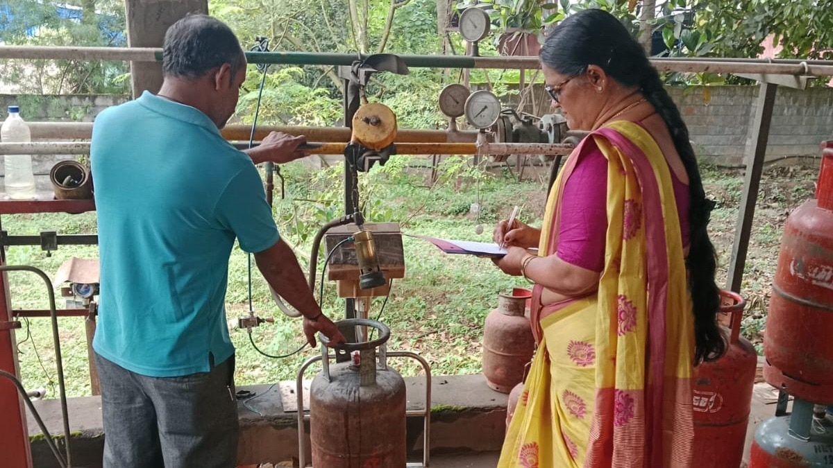 मिशन निखारा के तहत राज्य में चलाया गया वेरिफिकेशन अभियान (Photo: ITG)