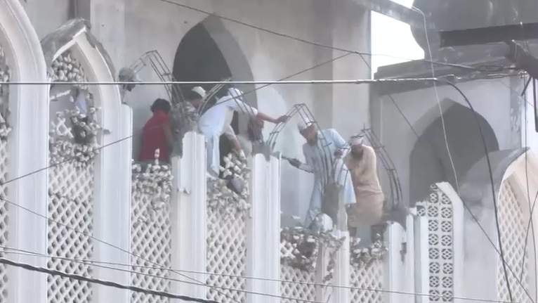 ujjain shahi masjid part demolition continues today