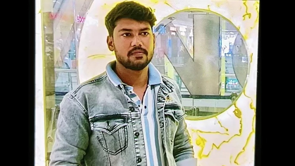 छात्र, जिसकी शराब के दुकान के सामने हत्या कर दी गई. (Photo: Screengrabs)