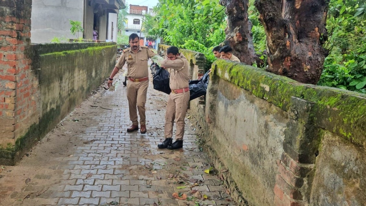 जलकल परिसर के खंडहरनुमा कमरे से मिला शिवा का शव (Photo: ITG)