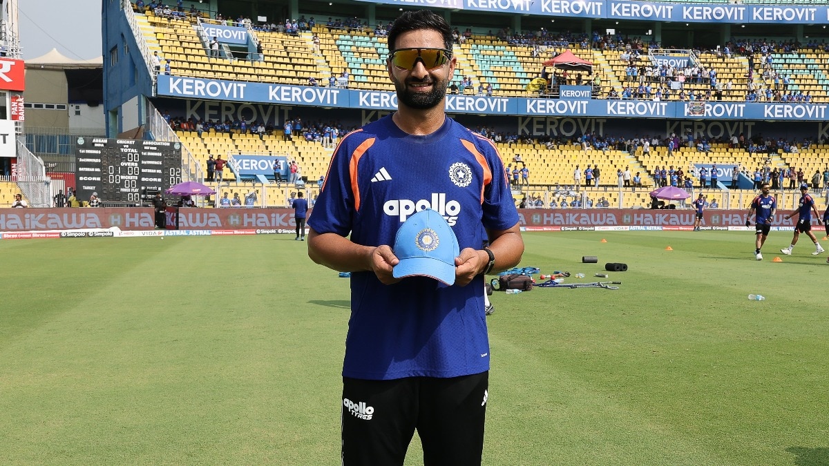 आकिब नबी ने टीम इंडिया के लिए किया इंटरनेशनल डेब्यू (Photo: BCCI)
