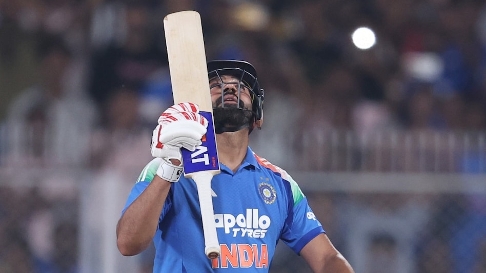 रोहित ने गुवाहाटी में अपना 35वां वनडे शतक जड़ा (Photo: X/@BCCI)