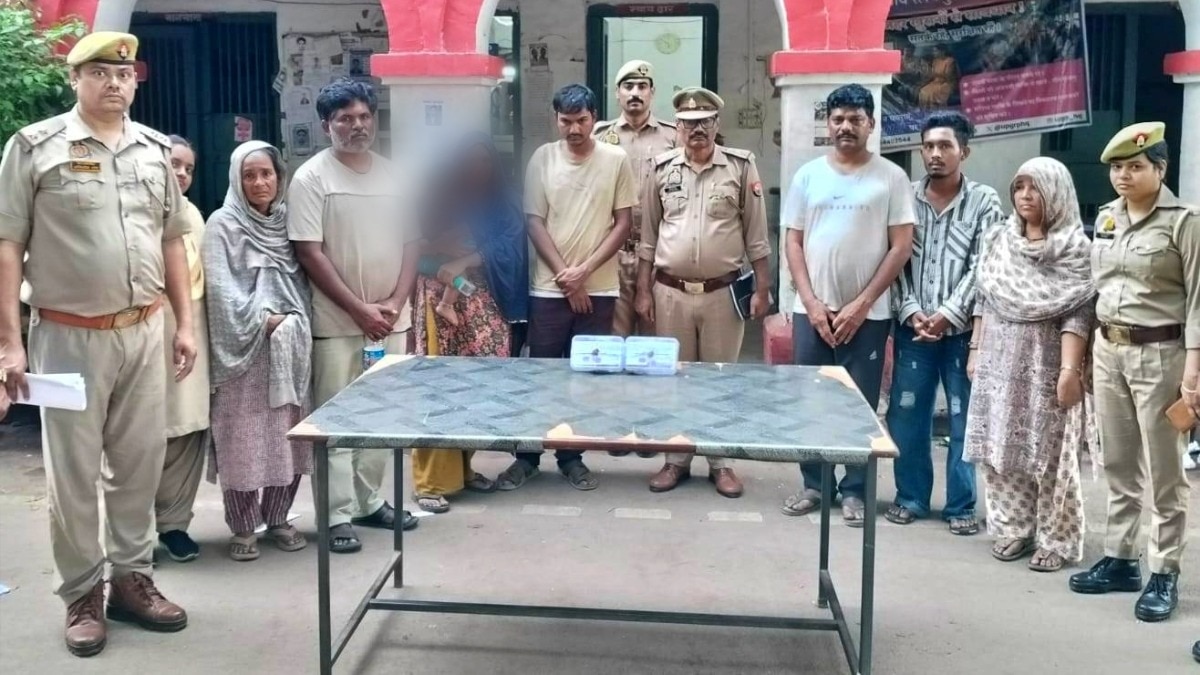 गिरफ्तार सभी 7 आरोपी आपस में रिश्तेदार (Photo- ITG) 