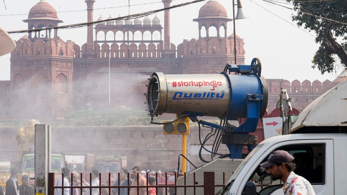 दिल्ली में प्रदूषण पर 24x7 निगरानी के लिए ICCC की शुरुआत हुई है (Photo: PTI)