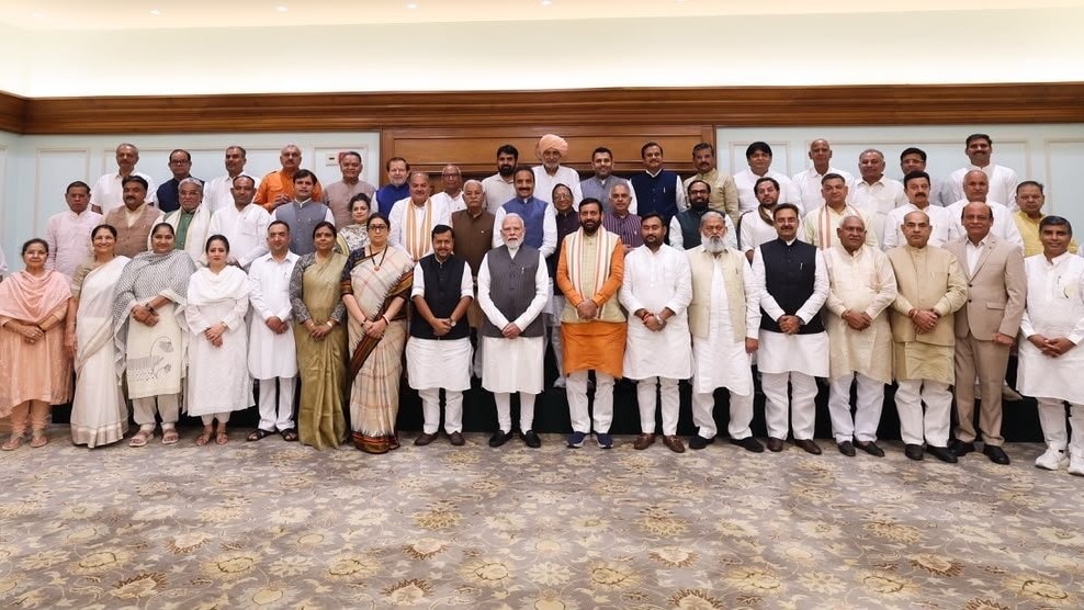 पीएम मोदी ने की हरियाणा के बीजेपी विधायकों से मुलाकात.(Pic- @narendramodi)