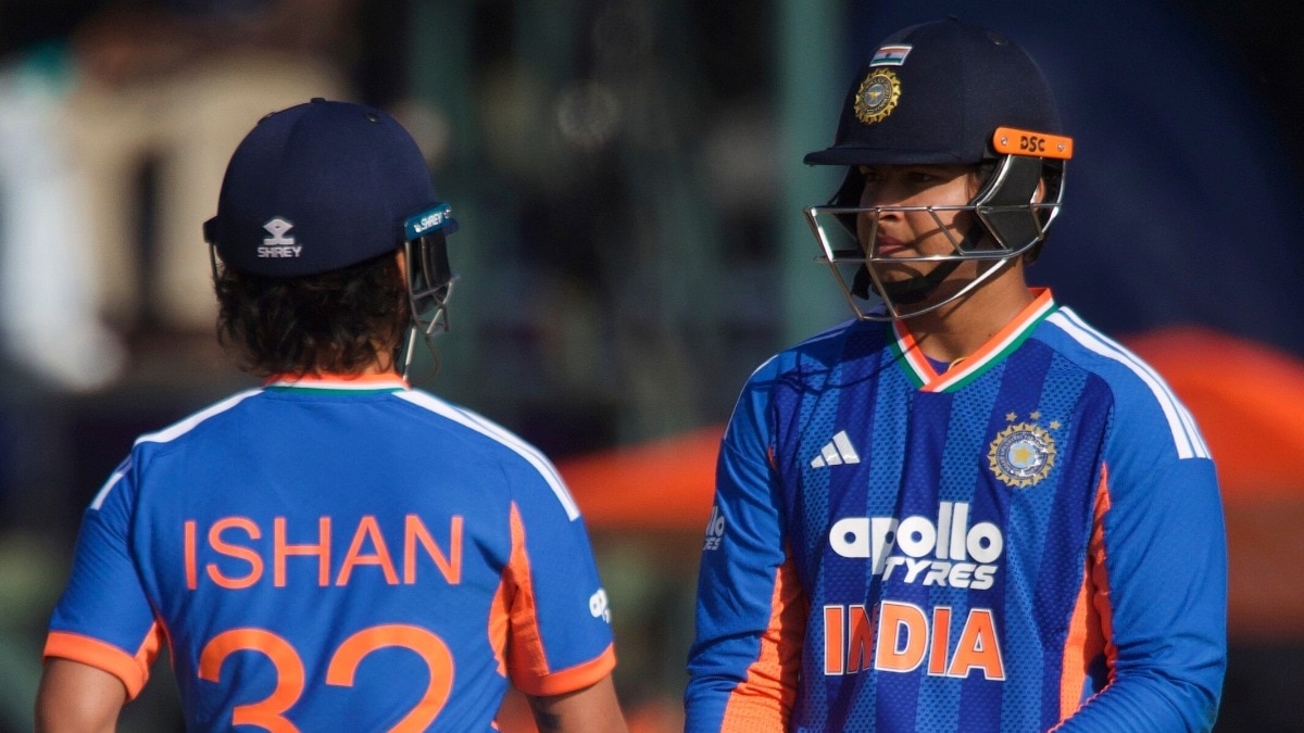 भारत-वेस्टइंडीज T20 का ऐसा क्रेज, टिकट के लिए रातभर रांची स्टेडियम के बाहर डटे फैन्स