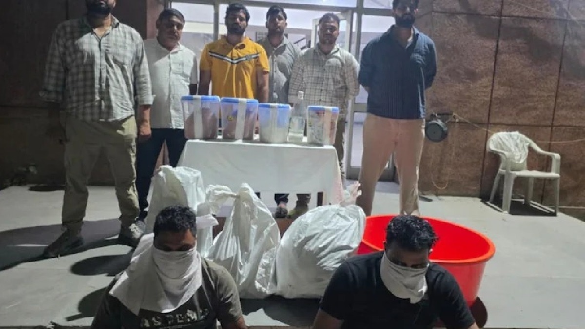 ड्रग्स नेटवर्क: दिल्ली पुलिस ने लखनऊ की फैक्ट्री से बरामद की 6.275 किलो ड्रग्स, बरेली में भी रेड