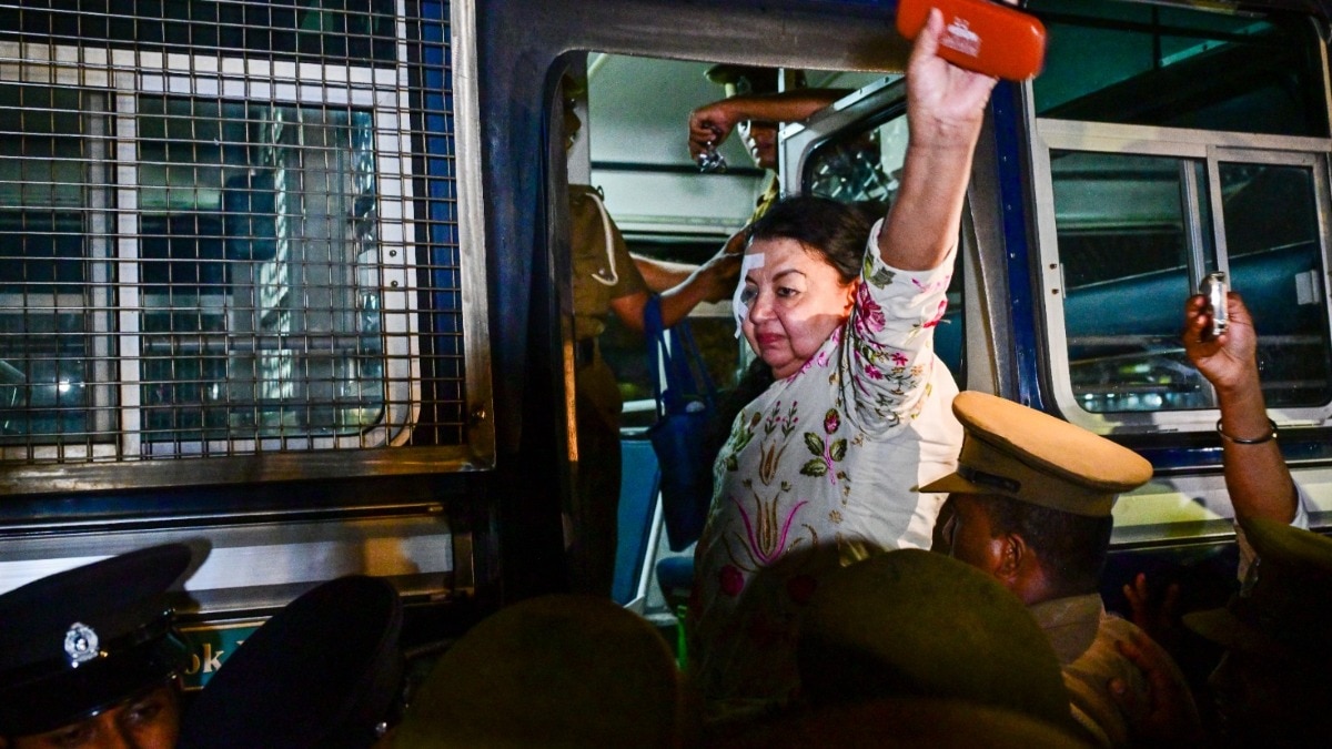 शिरांति राजपक्षे को अदालत ने 13 अक्टूबर तक न्यायिक हिरासत में भेजा. (Photo: AFP)