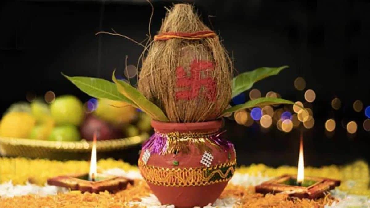 Shardiya Navratri 2026: 11 अक्टूबर को कलश स्थापना, नोट करें सुबह का मुहूर्त - shardiya navratri 2026 kalash sthapana shubh muhurat 11 october tvisz - AajTak