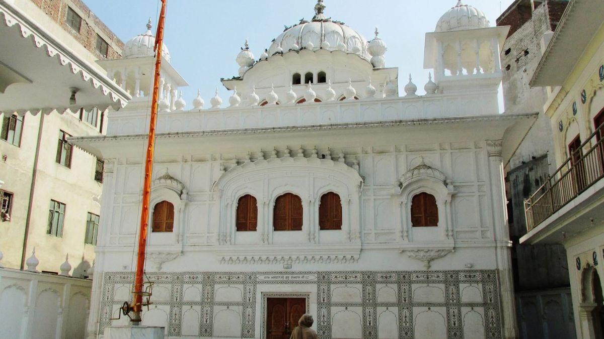 सिख धर्म के चौथे गुरु रामदास जी का जन्म वर्ष 1534 में लाहौर में हुआ था. (Photo- Social Media)
