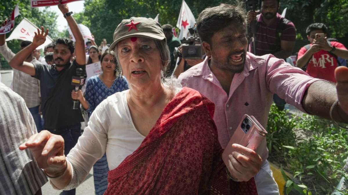 CPI(M) नेताओं को हिरासत में लिया गया (File Photo: PTI)