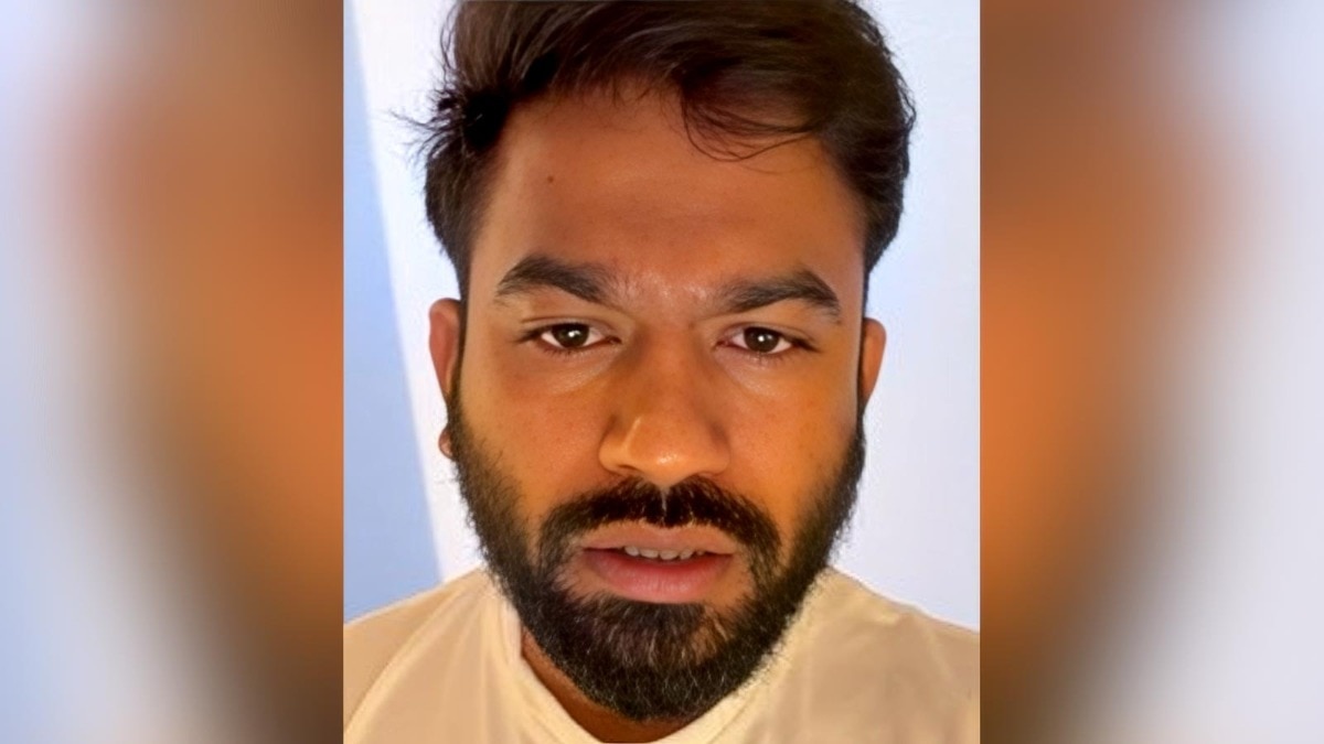 अभिजीत दिपके ने प्री-रिकॉर्डेड वीडियो जारी किया है