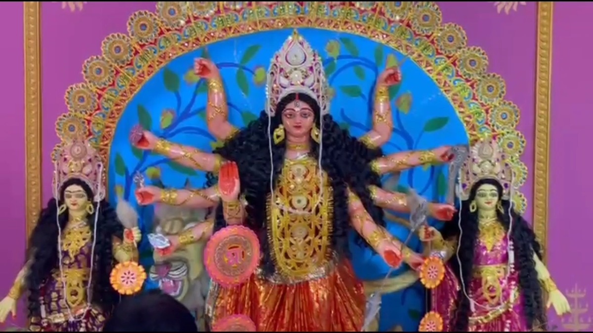 अनोखी पूजा के लिए प्रसिद्ध है धेनुआ गांव. (Photo: ITG)
