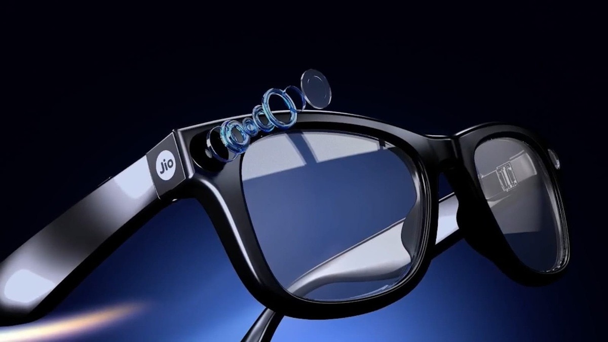 Jio AI Glasses के साथ कैमरा AI फीचर्स मिलेंगे. (Photo: Jio)